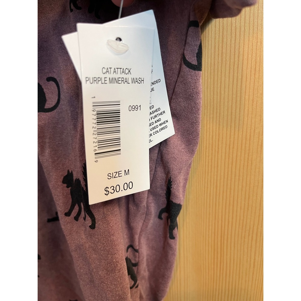 Doe Cat Attack T-Shirt Unisex Medium Purple Mineral Wash Moon Celestial Graphic - Picture 6 of 7